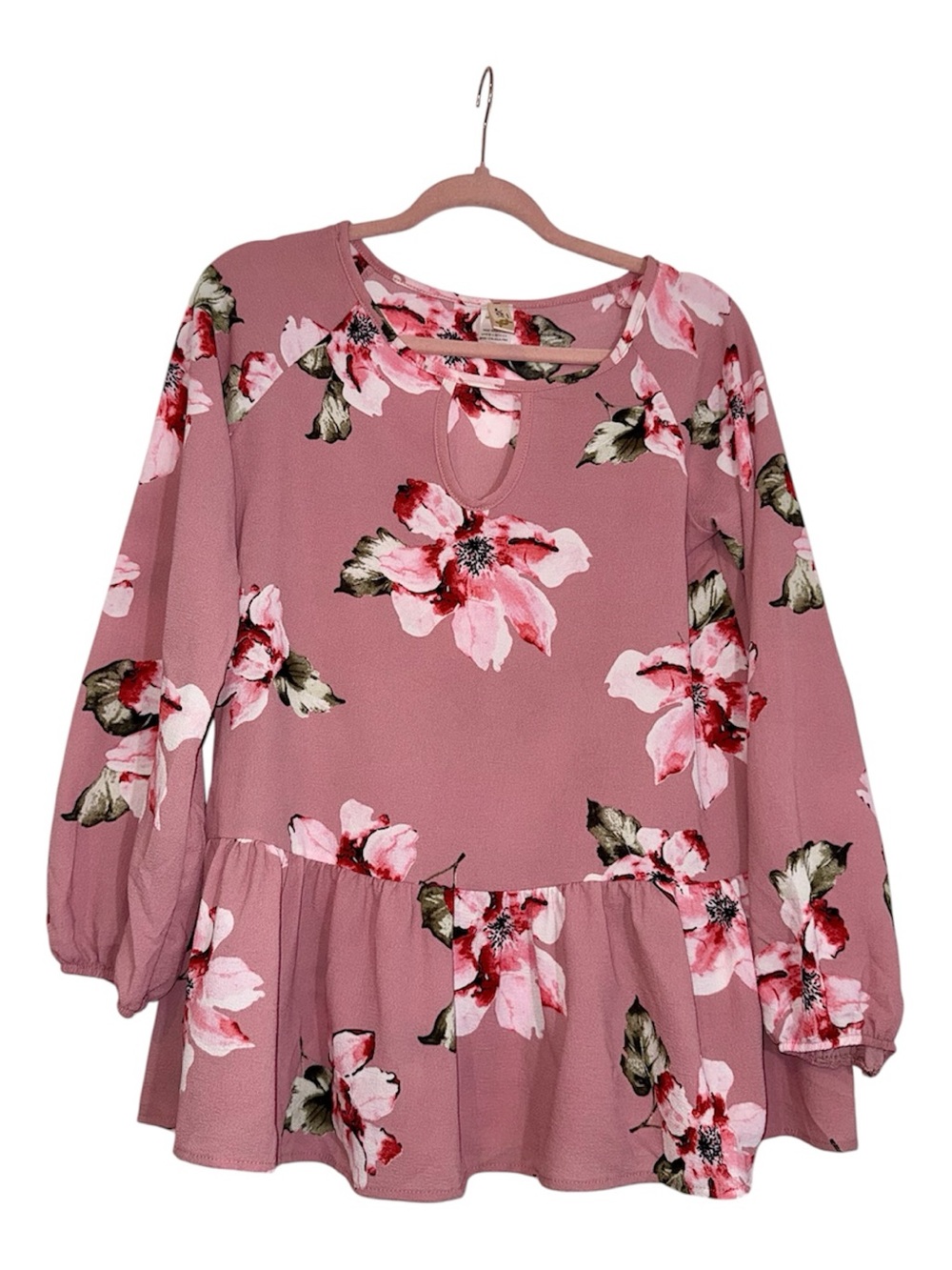 Floral mauve & pink/red printed top w/ keyhole neckline, ruffle hem. SMALL, NEW!